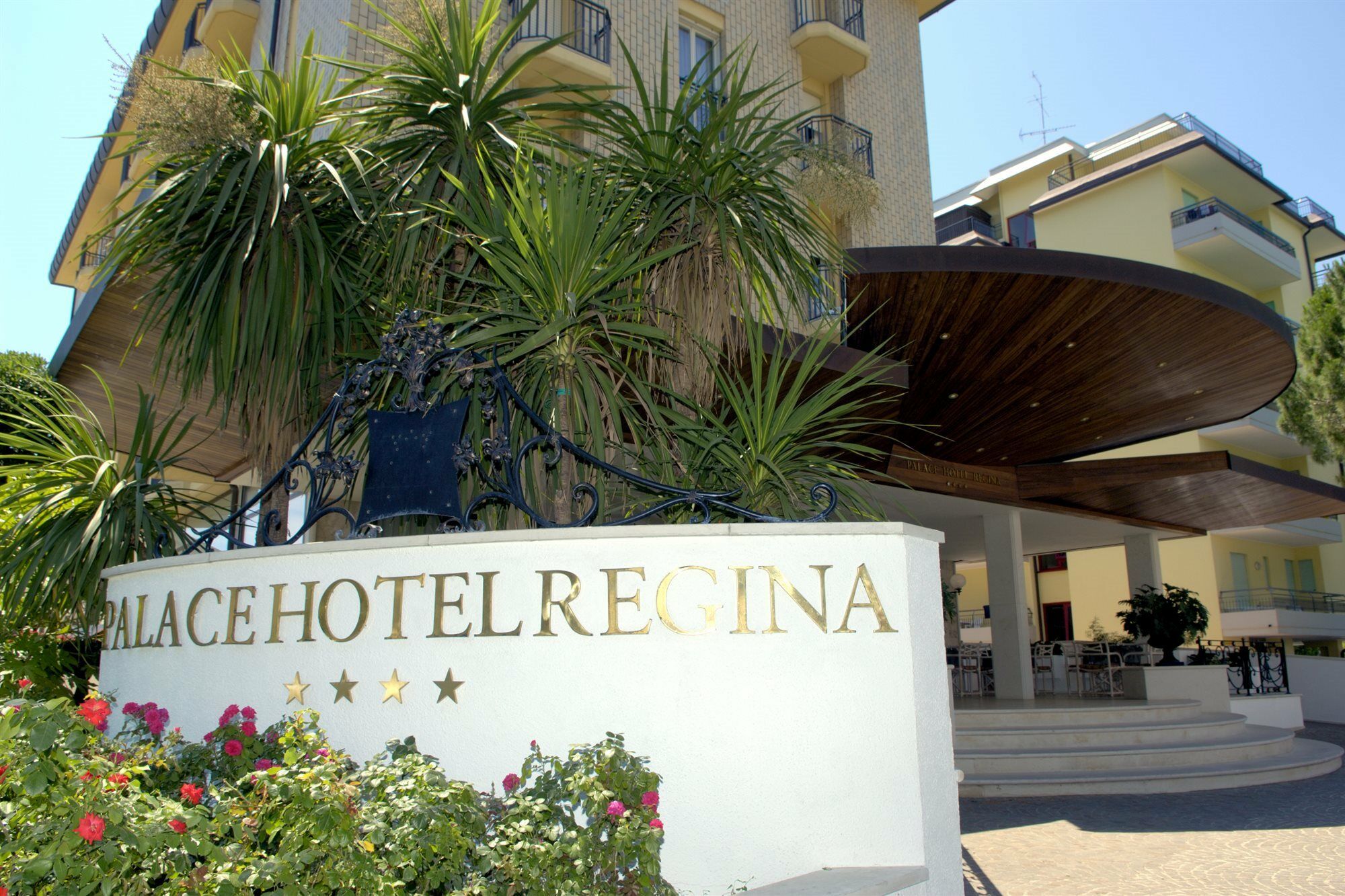 Palace Hotel Regina Bibione Exterior foto